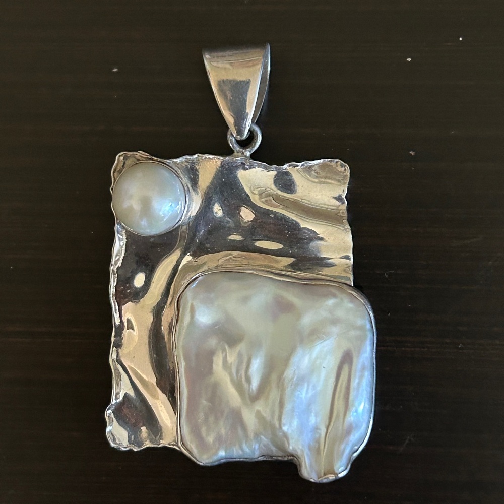 Pearl pendant